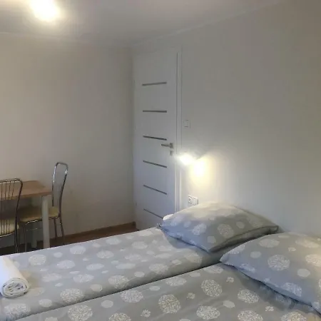 Dwa pokoje z prywatną kuchnią i łazienką - niedaleko plaży Gdynia